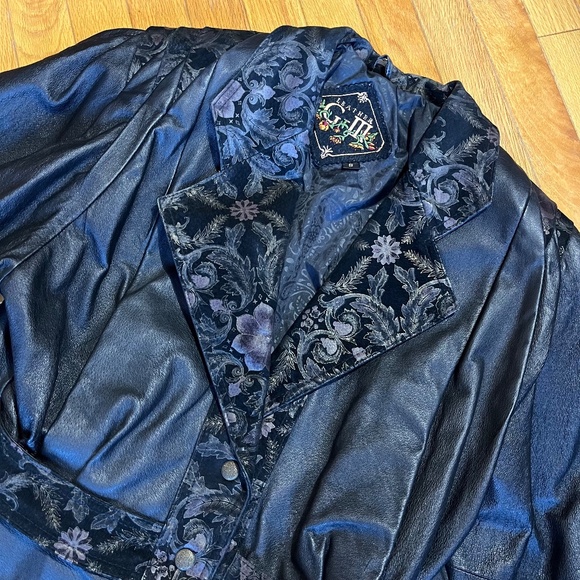 Vintage 90s Leather and Suede Floral Trimmed Jacket - Picture 2 of 11